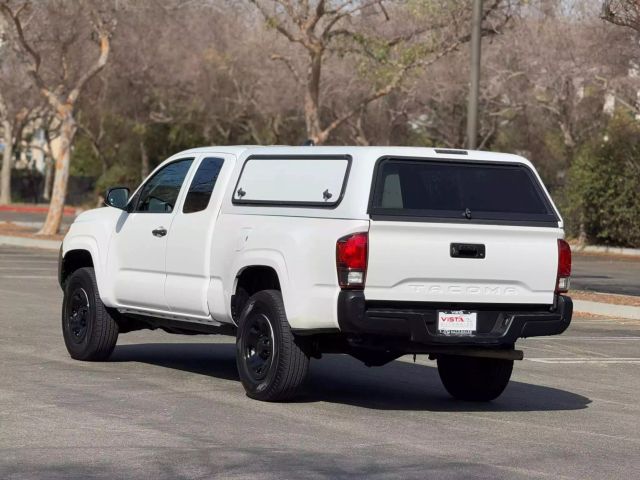 Vehicle image 8 of 33