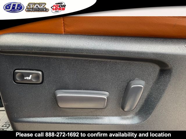 Vehicle image 10 of 22