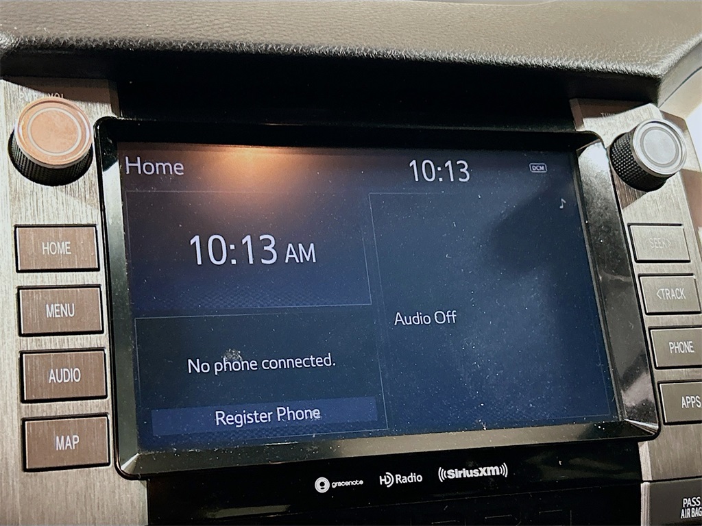 Vehicle image 12 of 28