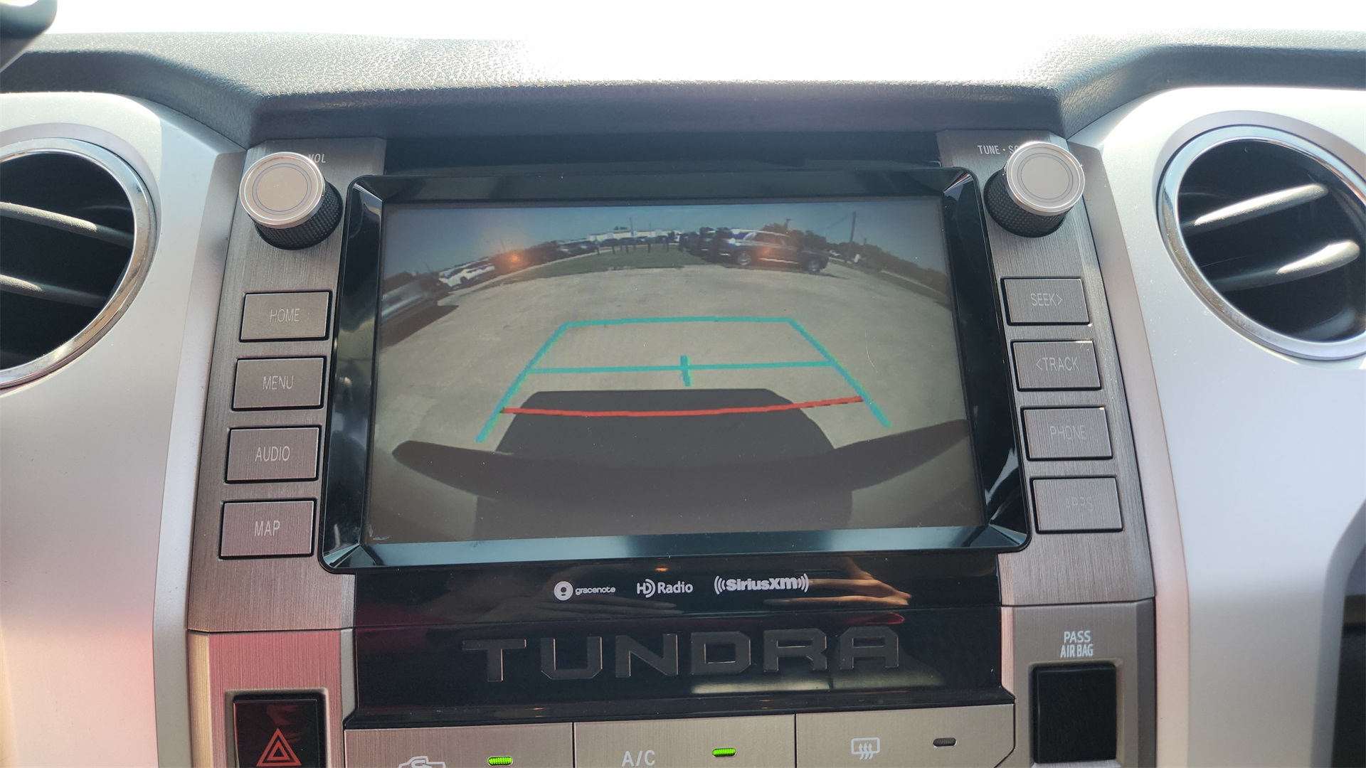 Vehicle image 12 of 31
