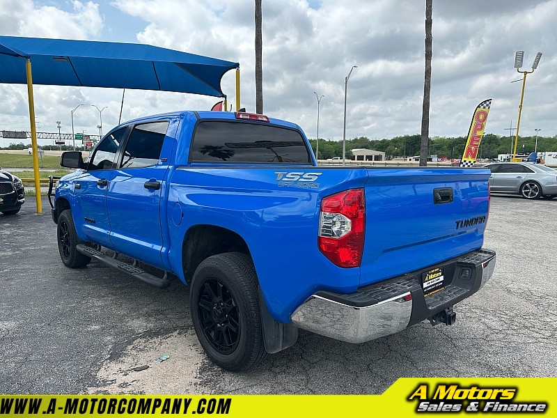 Vehicle image 7 of 30