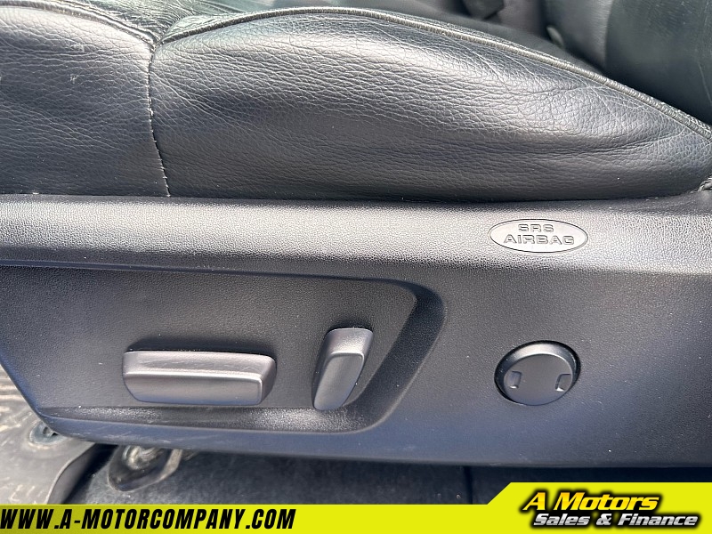 Vehicle image 11 of 30