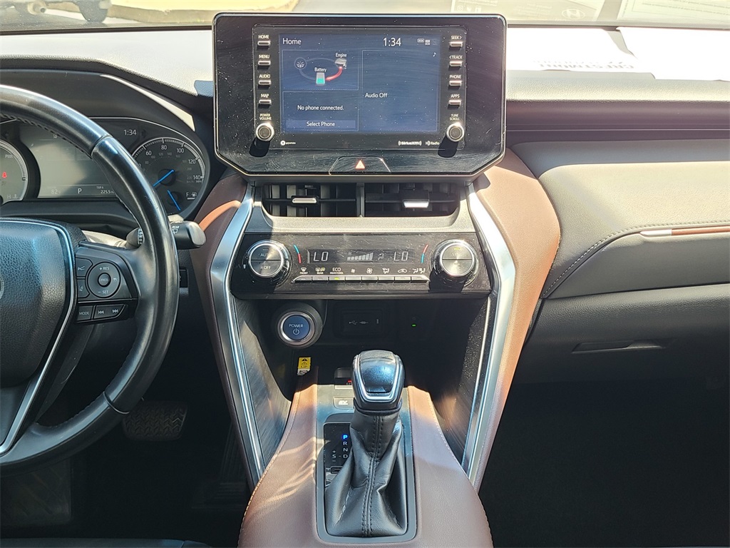 Vehicle image 20 of 40