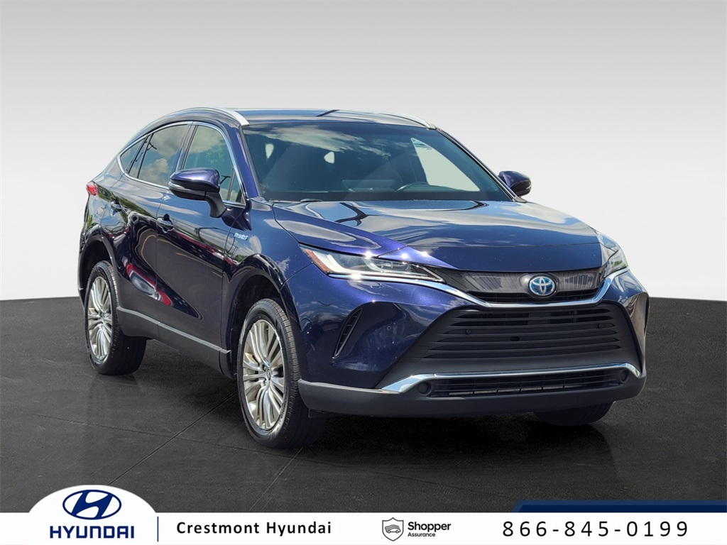 Vehicle image 3 of 40