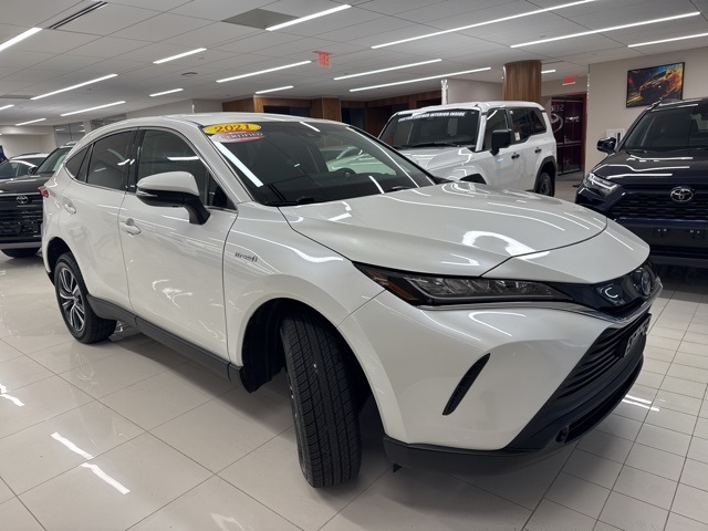 Vehicle image 5 of 11