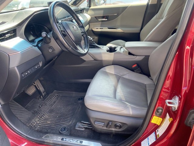 Vehicle image 6 of 15