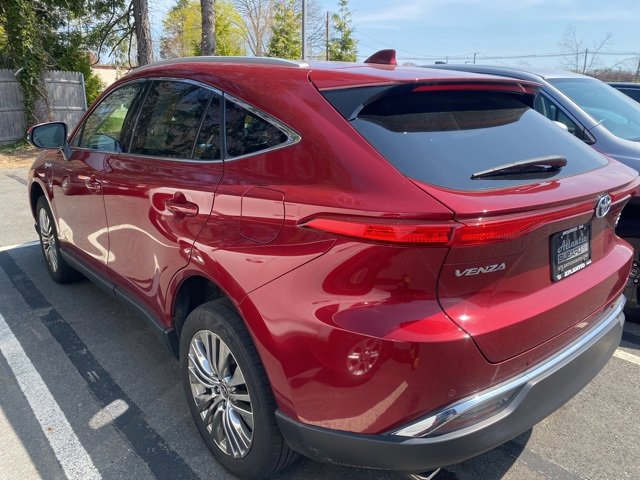 Vehicle image 4 of 15