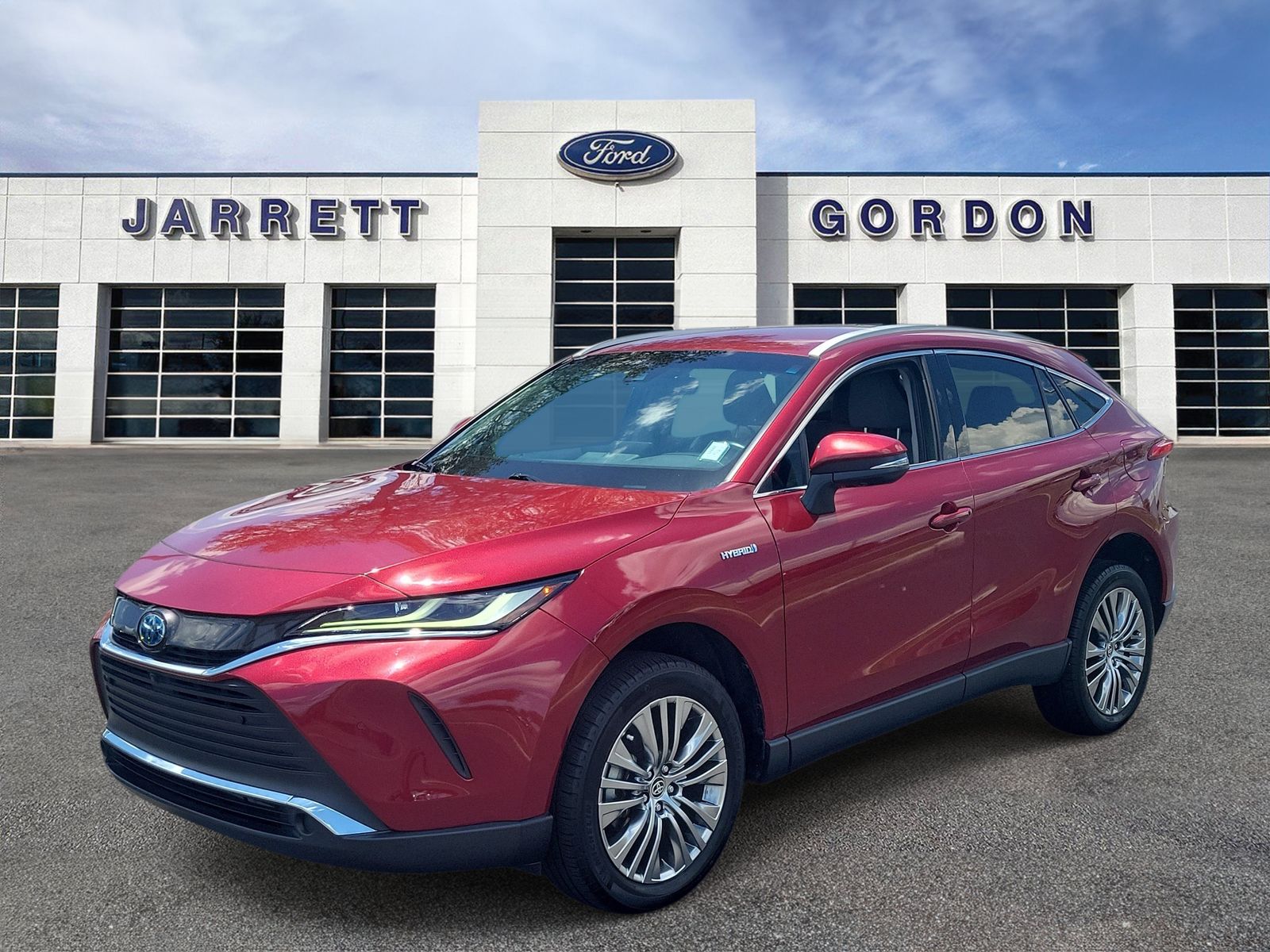 2021 Toyota Venza Limited Image 1 of 32