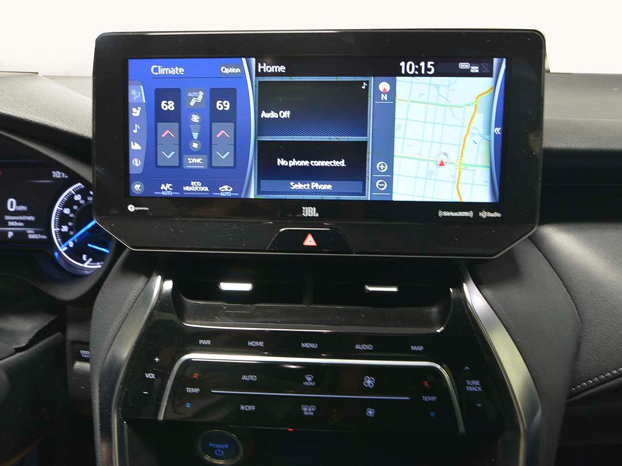 Vehicle image 15 of 18