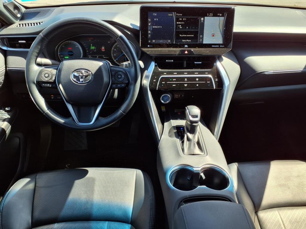 Vehicle image 13 of 20