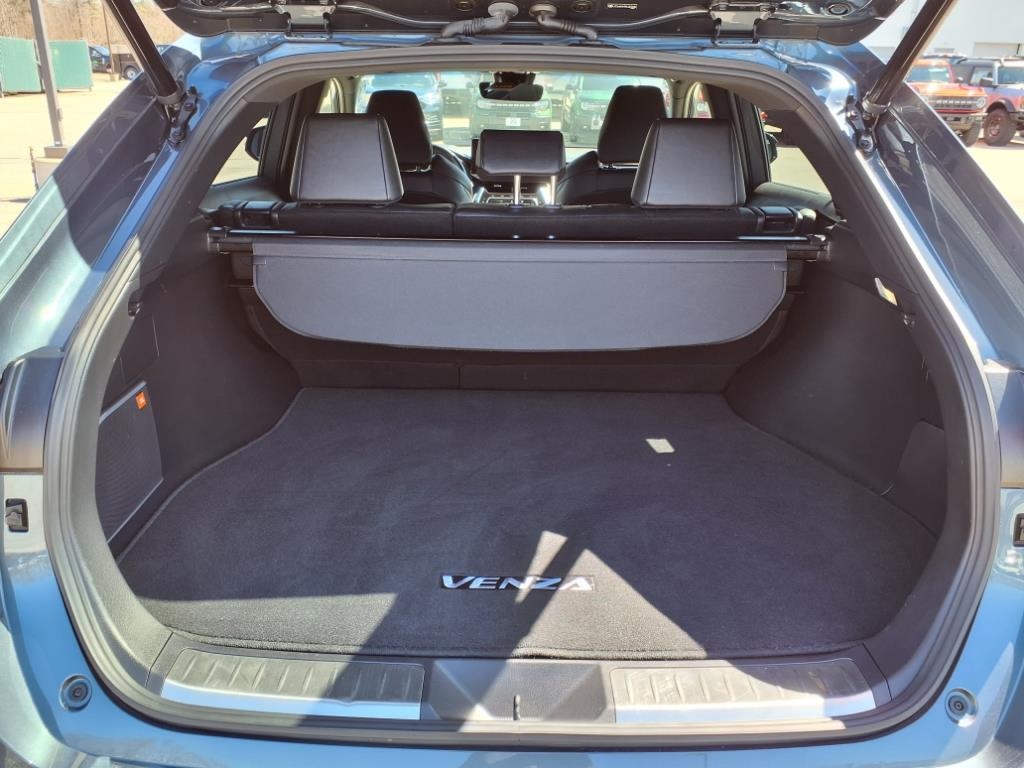 Vehicle image 11 of 20