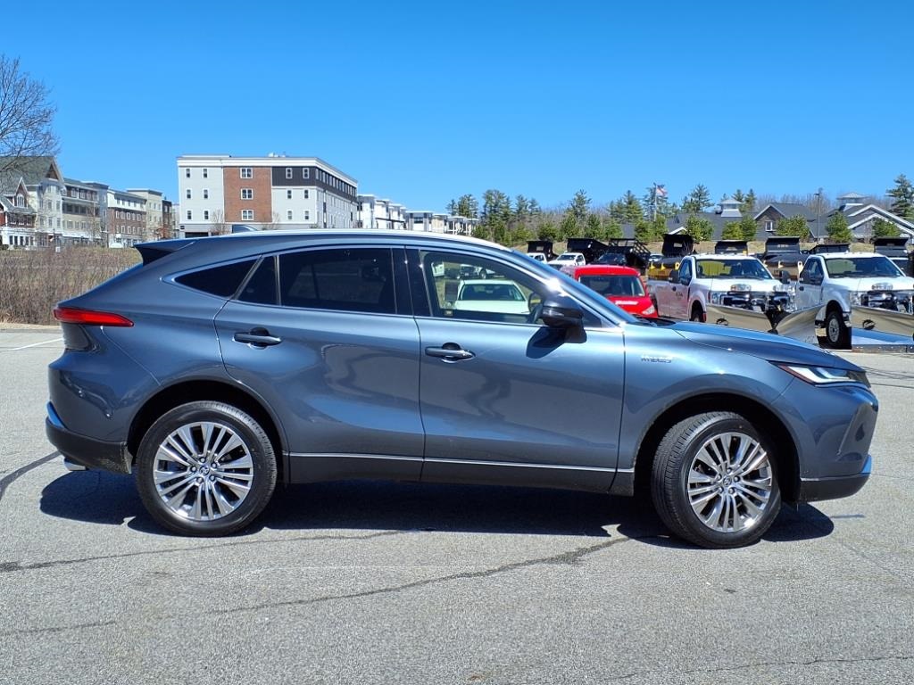 Vehicle image 6 of 20