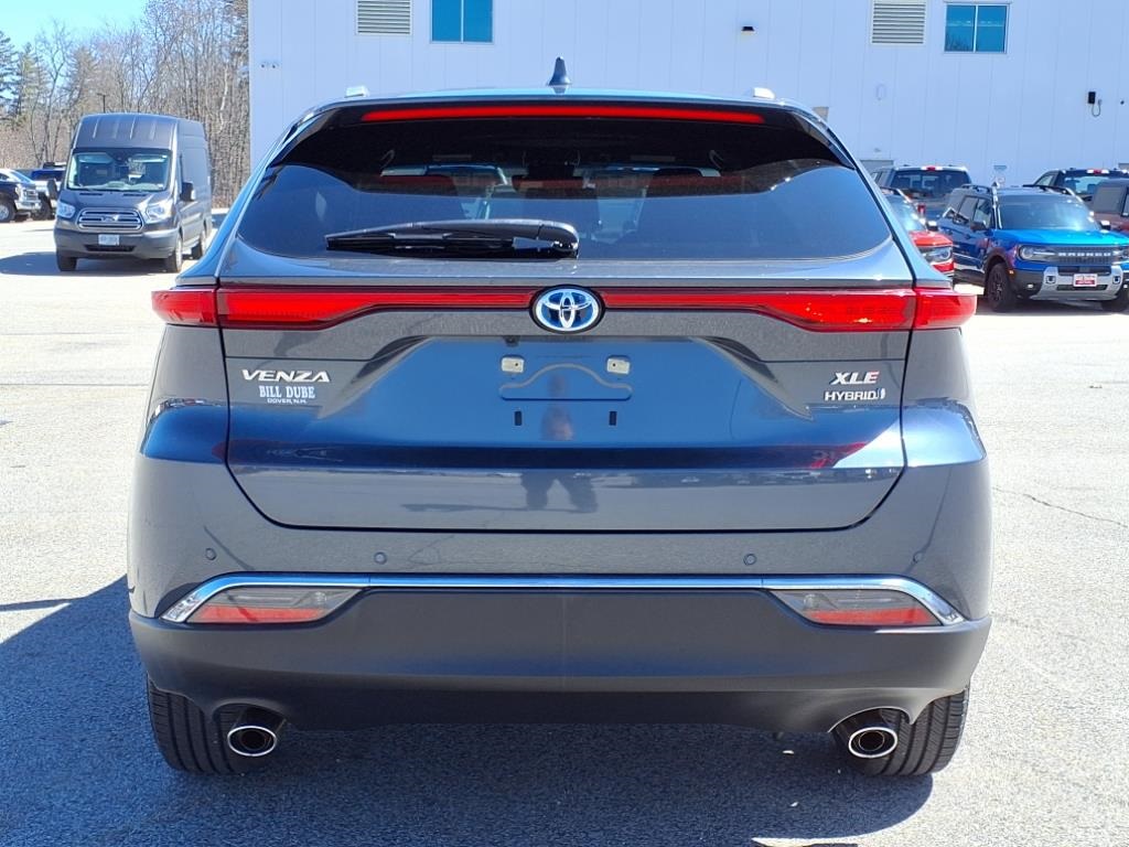 Vehicle image 4 of 20