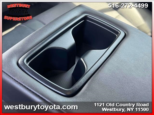 Vehicle image 15 of 38
