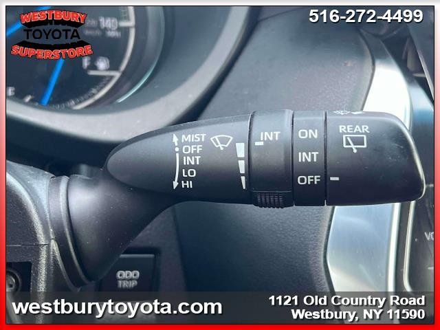 Vehicle image 26 of 38