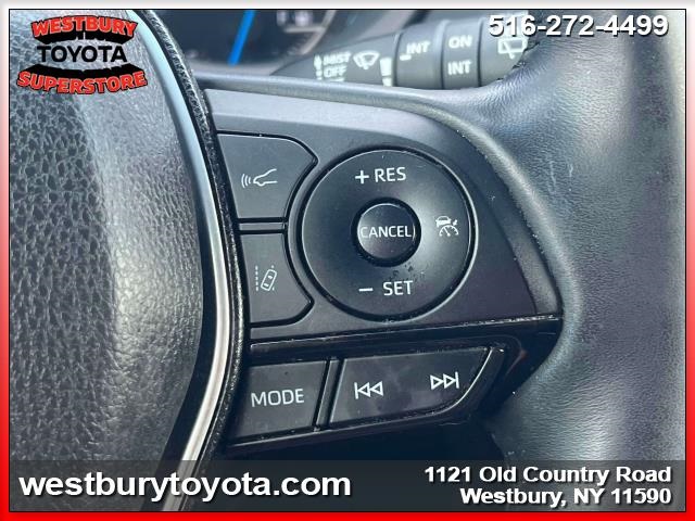 Vehicle image 24 of 38