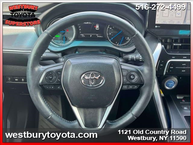 Vehicle image 14 of 38