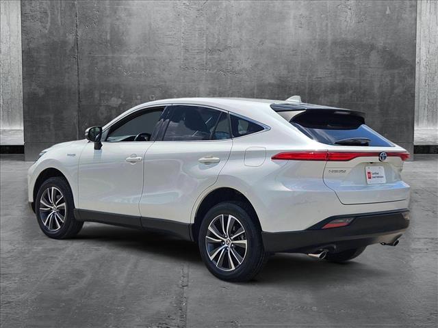 Vehicle image 7 of 24