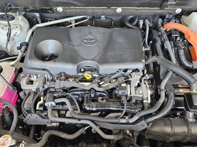 Vehicle image 22 of 24
