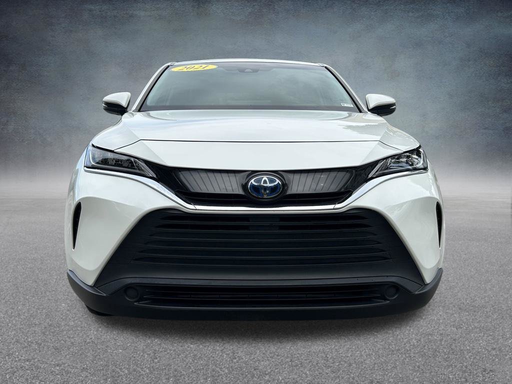 2021 Toyota Venza LE Image 2 of 42