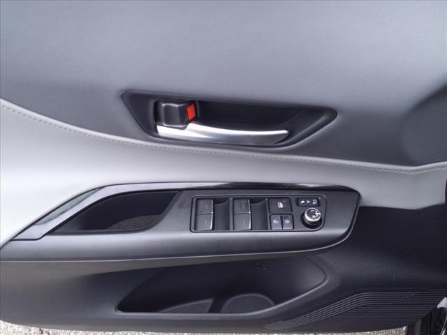 Vehicle image 8 of 22