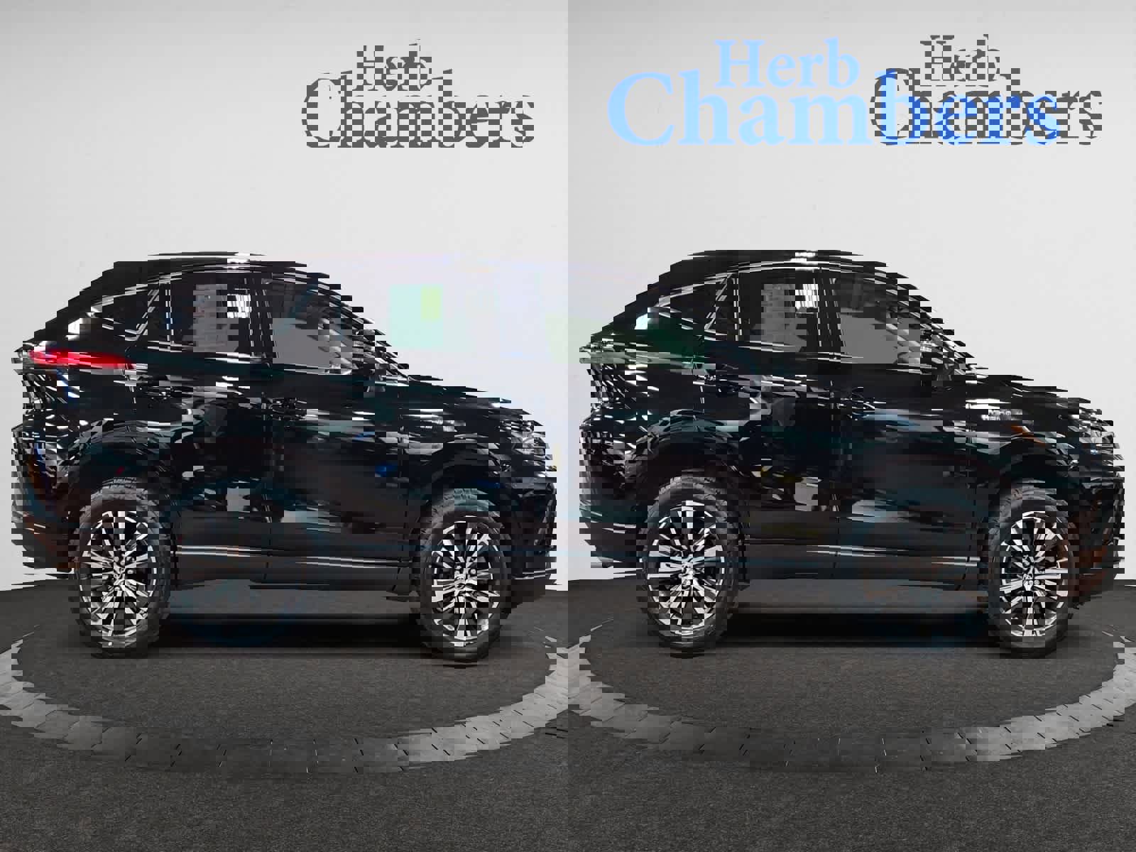 Vehicle image 4 of 20
