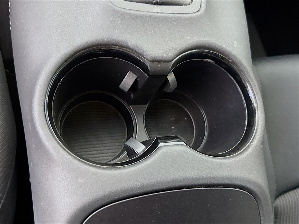 Vehicle image 20 of 33