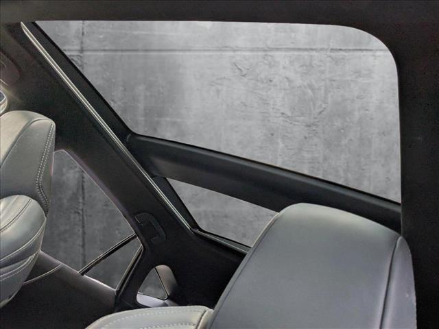Vehicle image 18 of 27