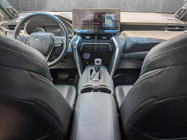 Vehicle image 20 of 27