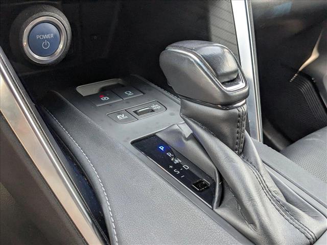 Vehicle image 16 of 27
