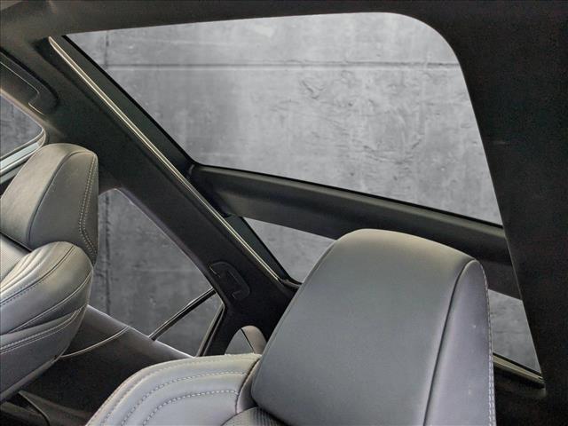 Vehicle image 17 of 27