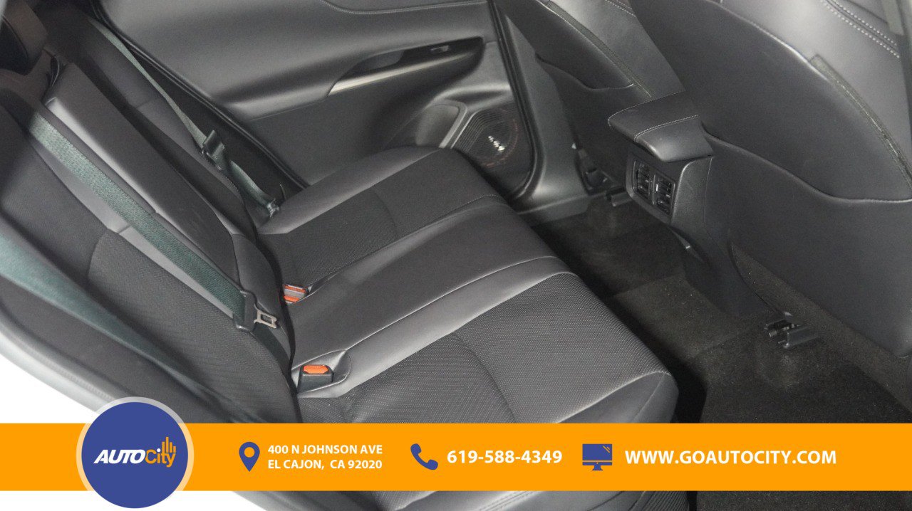 Vehicle image 12 of 19