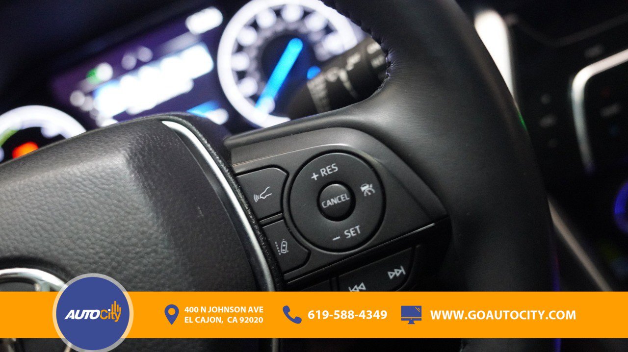 Vehicle image 16 of 19