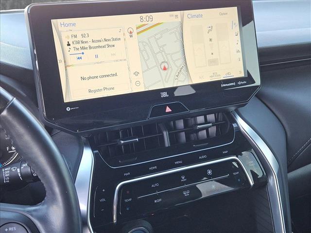 Vehicle image 15 of 25
