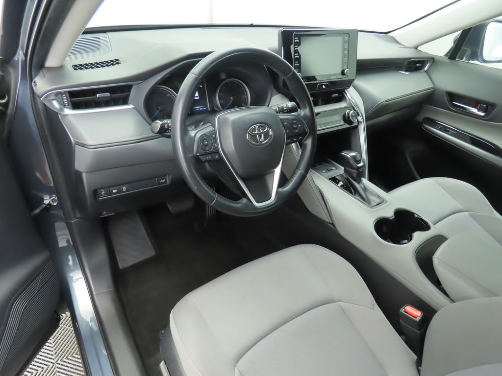 Vehicle image 9 of 35