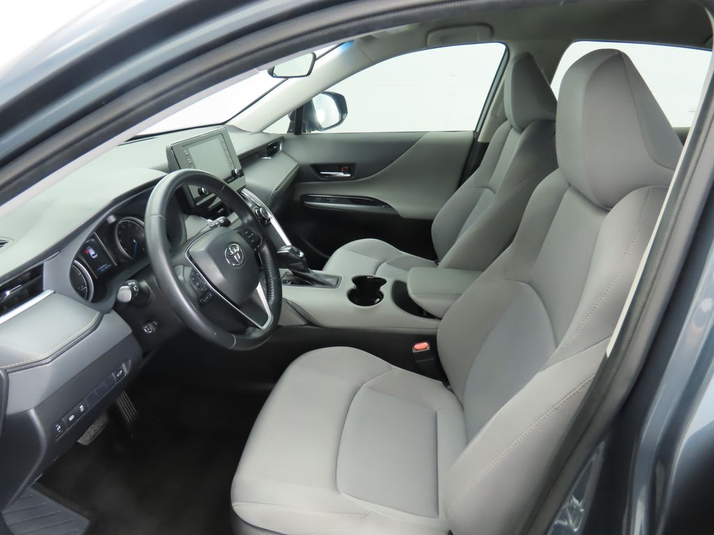 Vehicle image 19 of 35