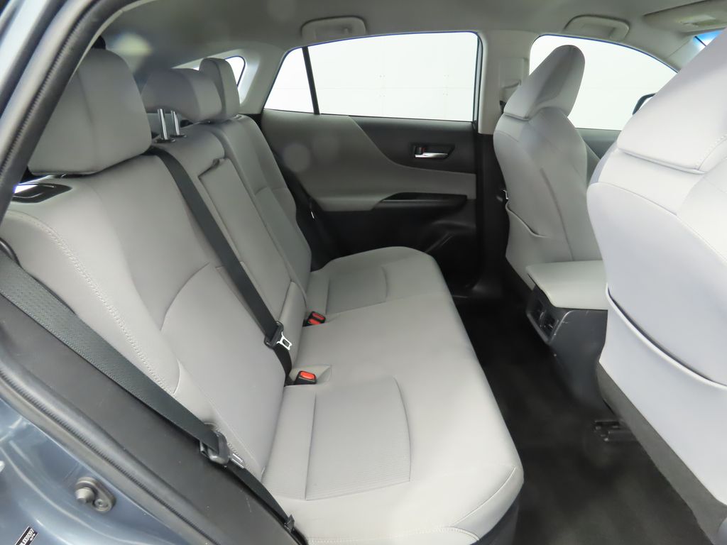 Vehicle image 22 of 35