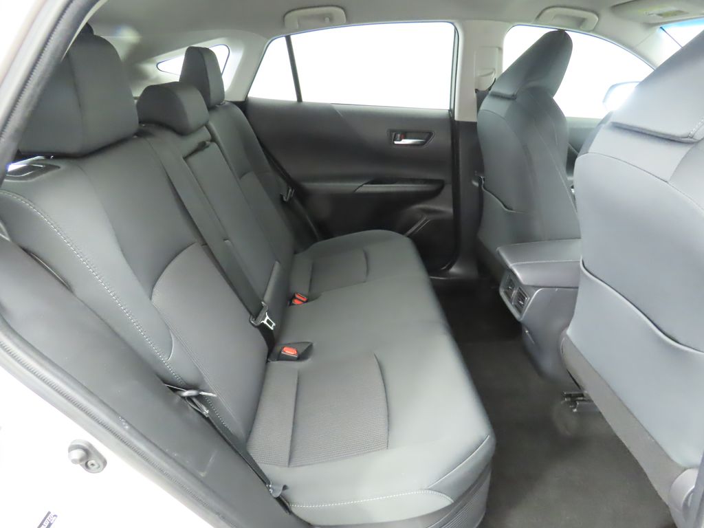 Vehicle image 22 of 35