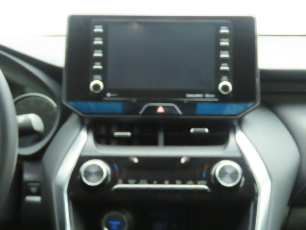 Vehicle image 14 of 35