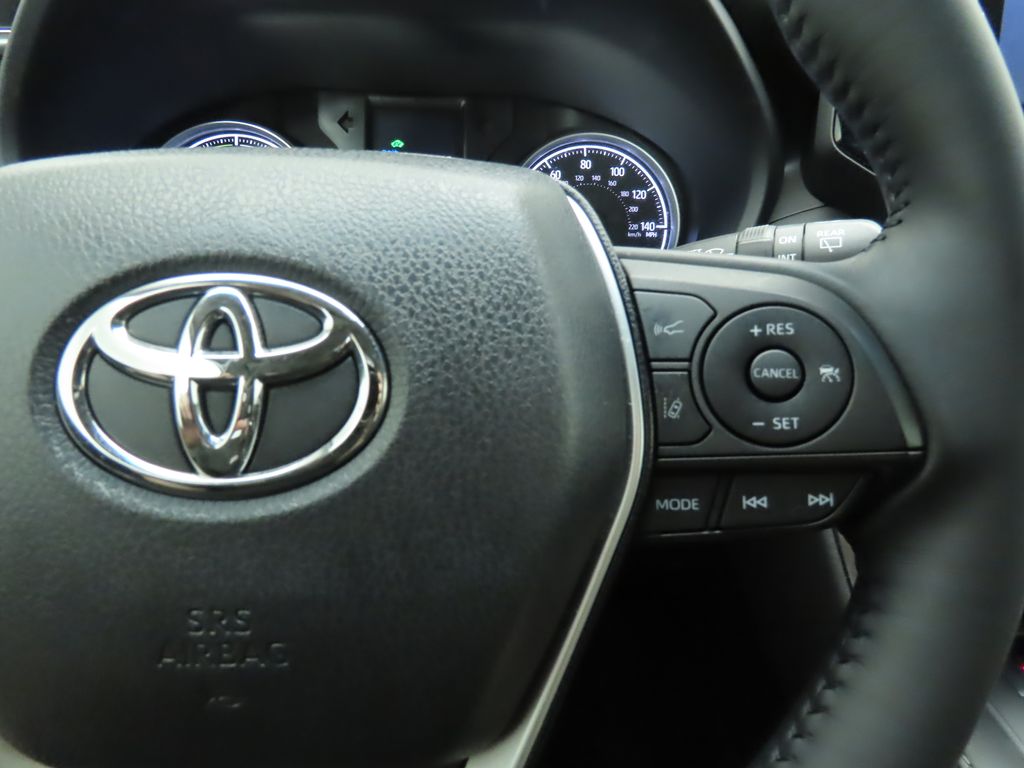 Vehicle image 12 of 35