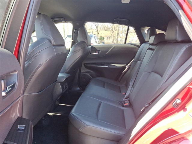 Vehicle image 10 of 30