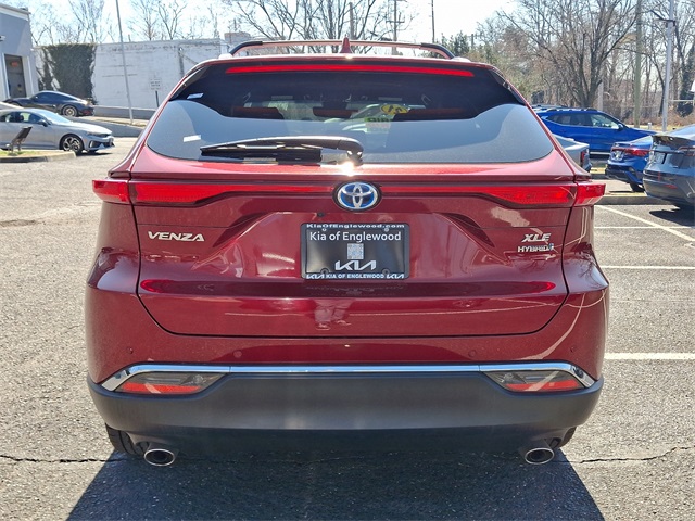 Vehicle image 4 of 30
