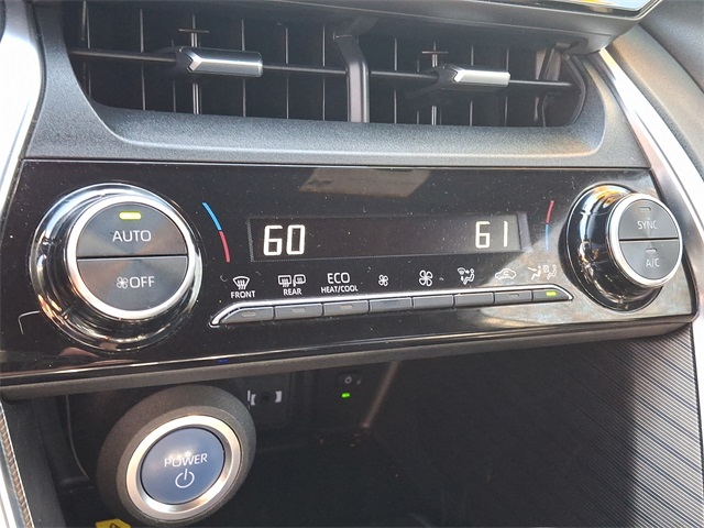 Vehicle image 15 of 30