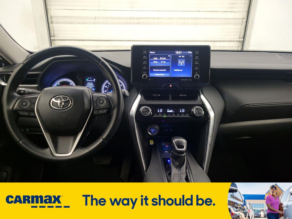 Vehicle image 11 of 29
