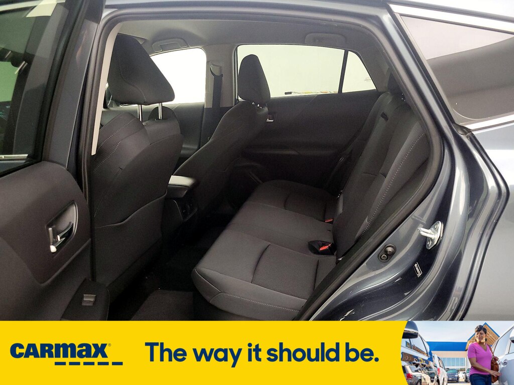 Vehicle image 24 of 29