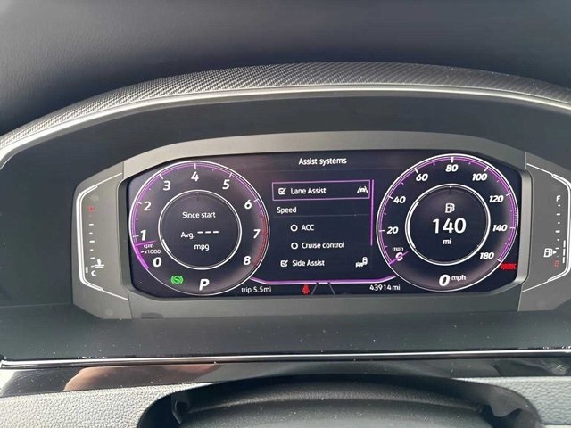 Vehicle image 19 of 28