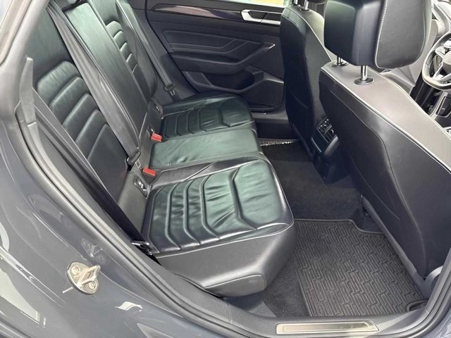 Vehicle image 12 of 28