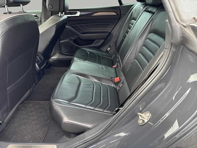 Vehicle image 23 of 28