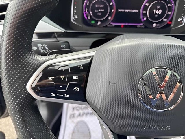 Vehicle image 9 of 28