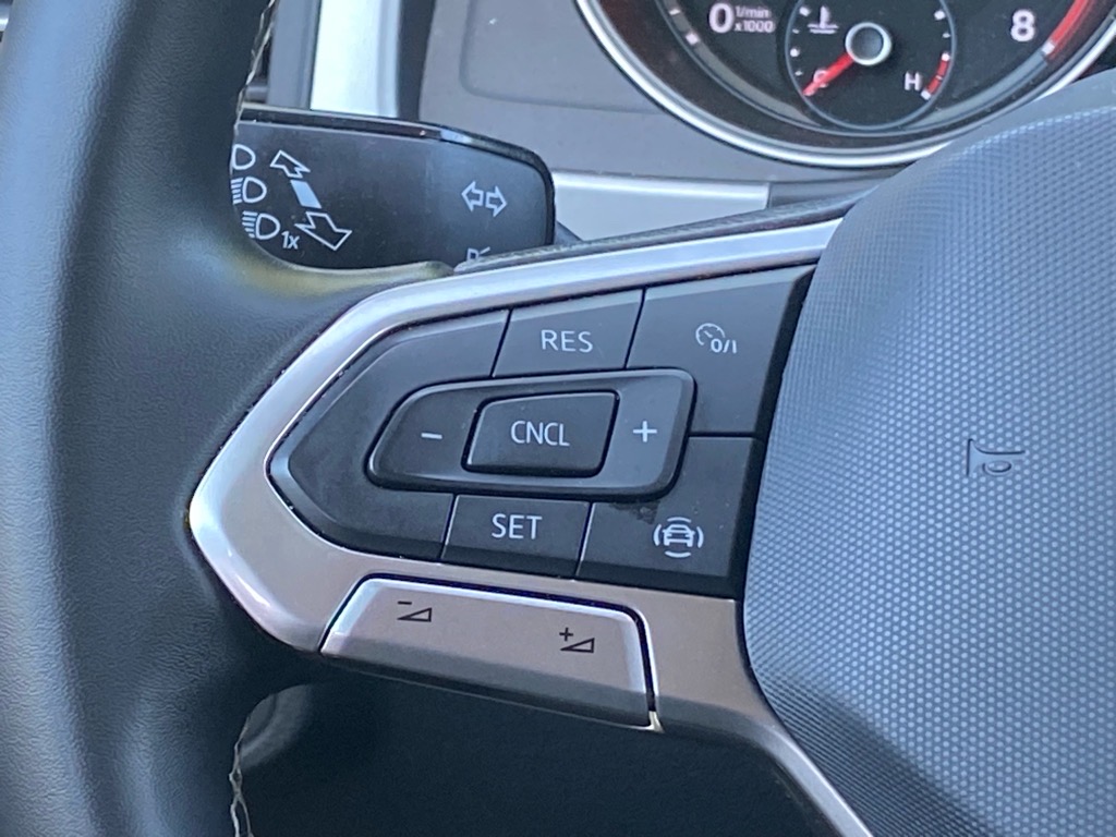 Vehicle image 5 of 17